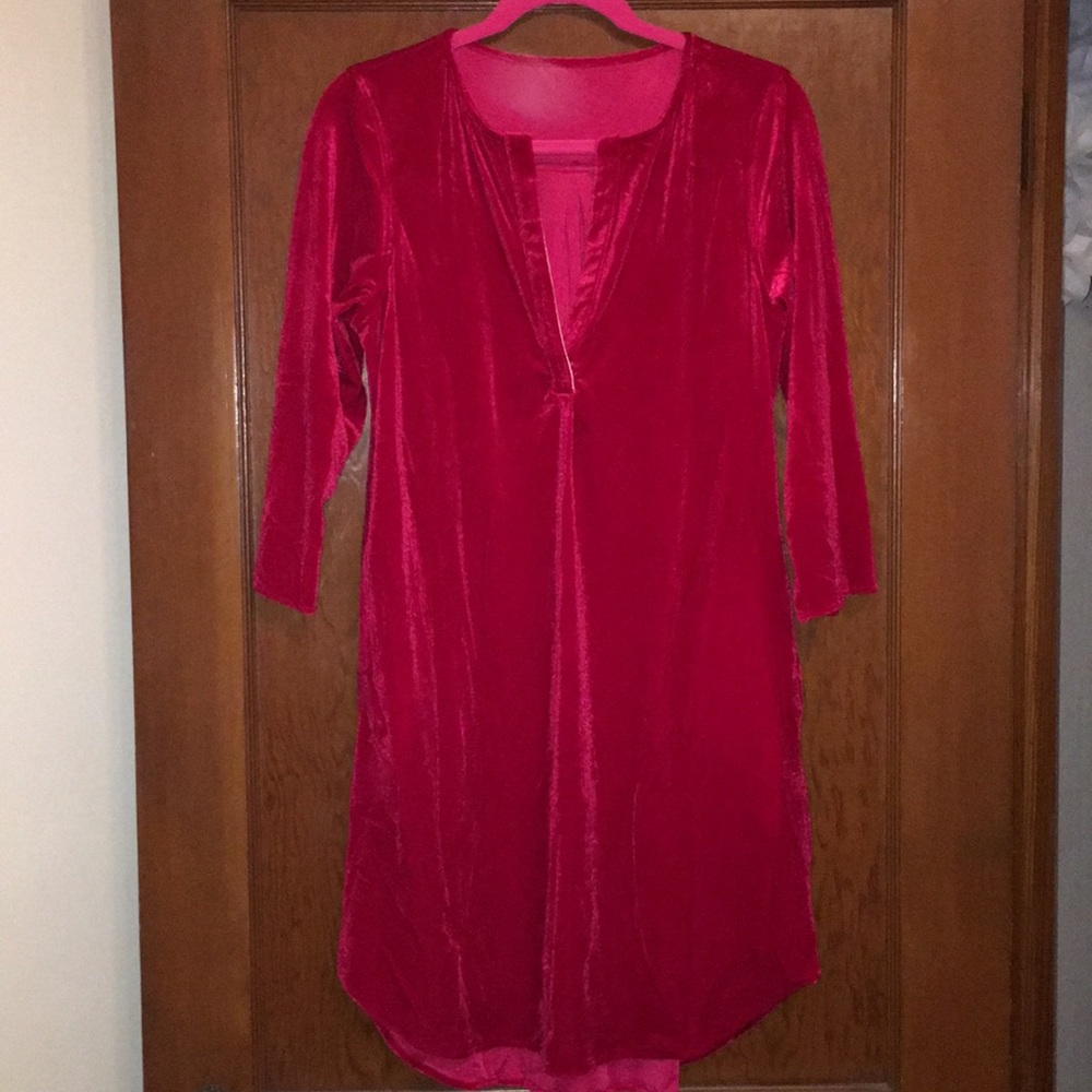 Red velvet tunic dress with pockets